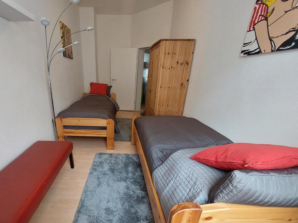 Schoene Zwei-Zimmer-Wohnung "W2" Mit 4 Einzelbetten Und Wlan In Zwenkau Bei Leipzig Im Neuseenland 外观 照片