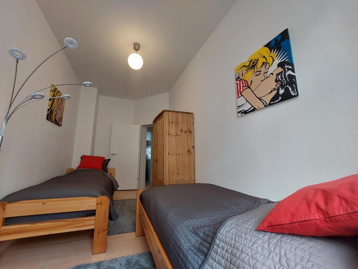 Schoene Zwei-Zimmer-Wohnung "W2" Mit 4 Einzelbetten Und Wlan In Zwenkau Bei Leipzig Im Neuseenland 外观 照片