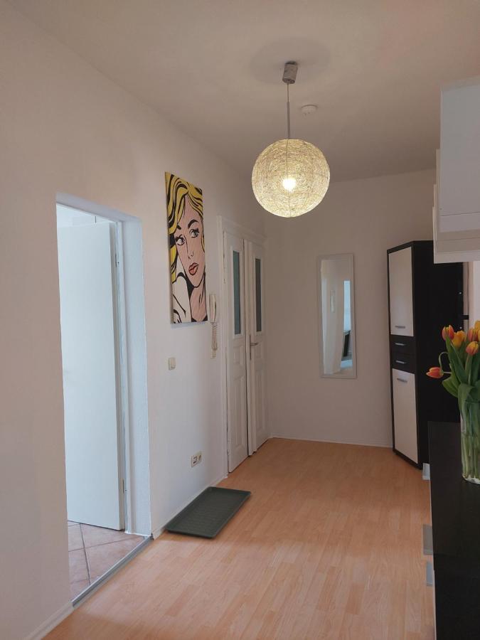 Schoene Zwei-Zimmer-Wohnung "W2" Mit 4 Einzelbetten Und Wlan In Zwenkau Bei Leipzig Im Neuseenland 外观 照片